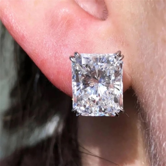 5.39Ct+ EMERALD Bridge Open Gallery Double Prongs Setting Emerald Cut VVS1 - Picture 5 of 10